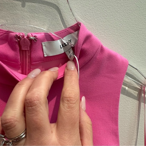 NWT- Likely Kikka Pink Feather Dress Women's Size 2 - Picture 3 of 7